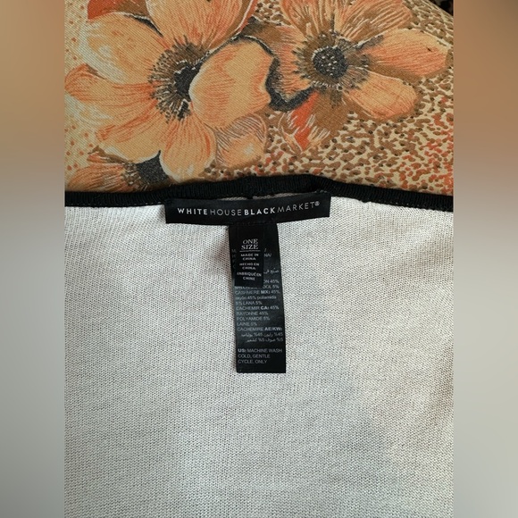 WHBM colorblock sweater cape NWOT one size - Picture 4 of 4